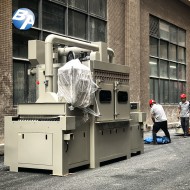 提升输送式喷砂机 